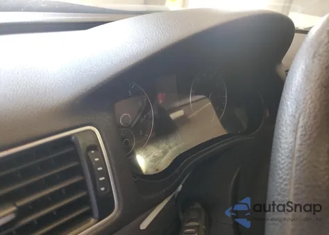 2012 Volkswagen Passat S z USA, uszkodzony, nr VIN 1VWAP7A32CC033292